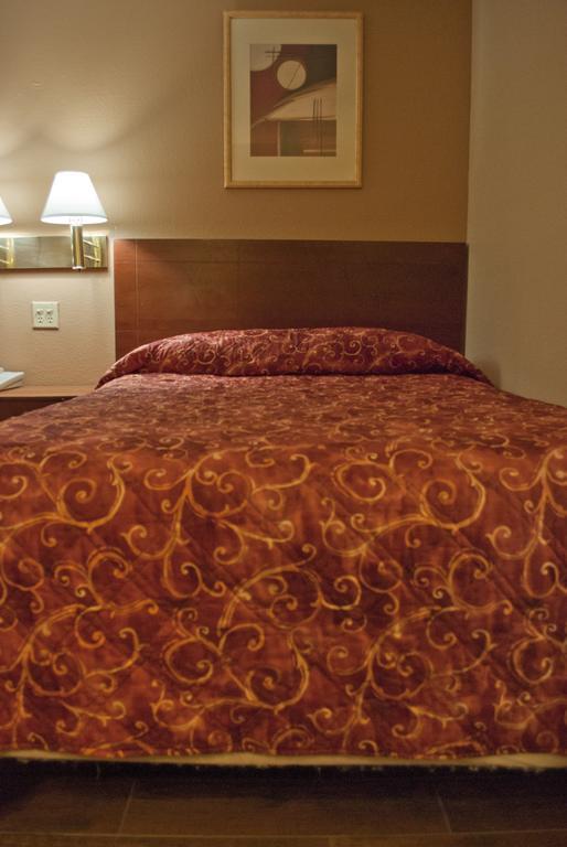 Bama Inn Huntsville Εξωτερικό φωτογραφία