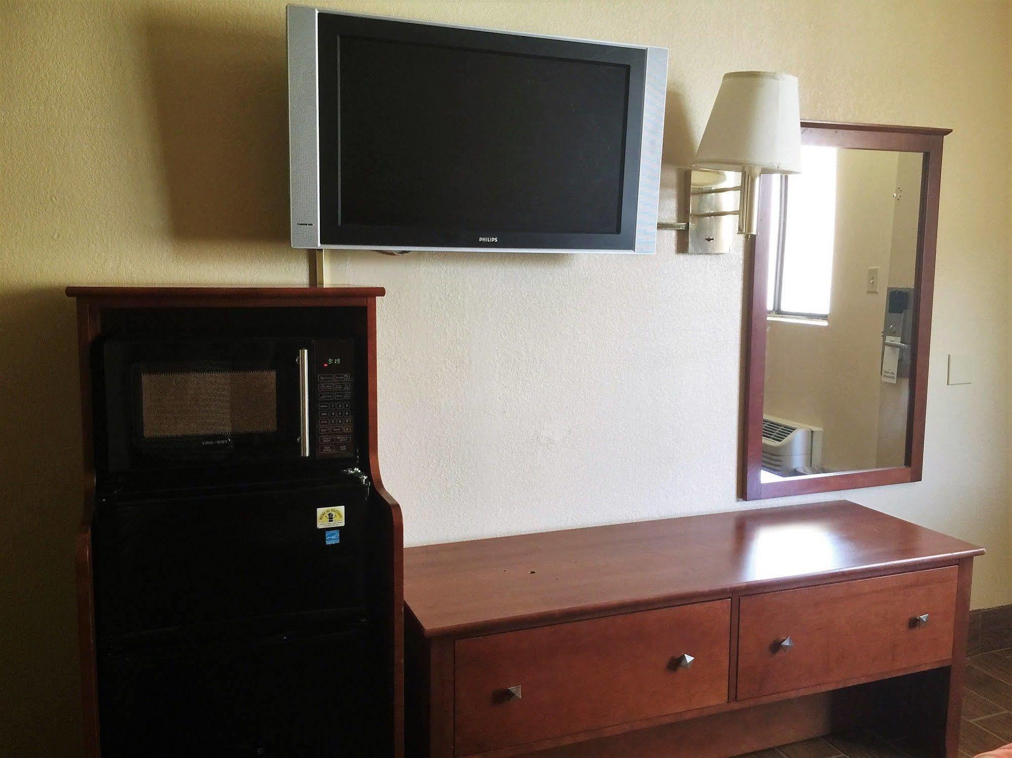 Bama Inn Huntsville Εξωτερικό φωτογραφία